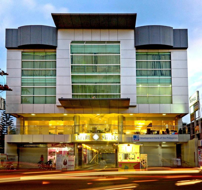 Empire Suites Hotel Puerto Princesa Bagian luar foto